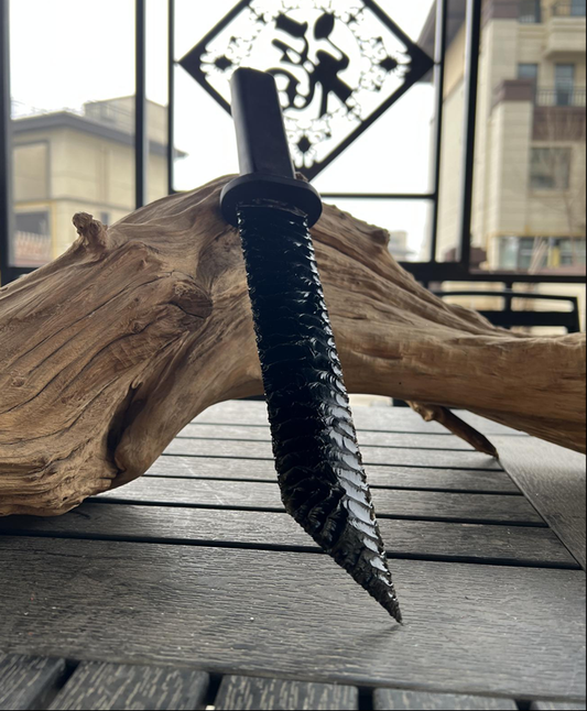 Obsidian Tanto